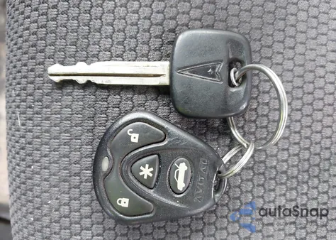 2005 Pontiac Vibe z USA, uszkodzony, nr VIN 5Y2SL63895Z458143